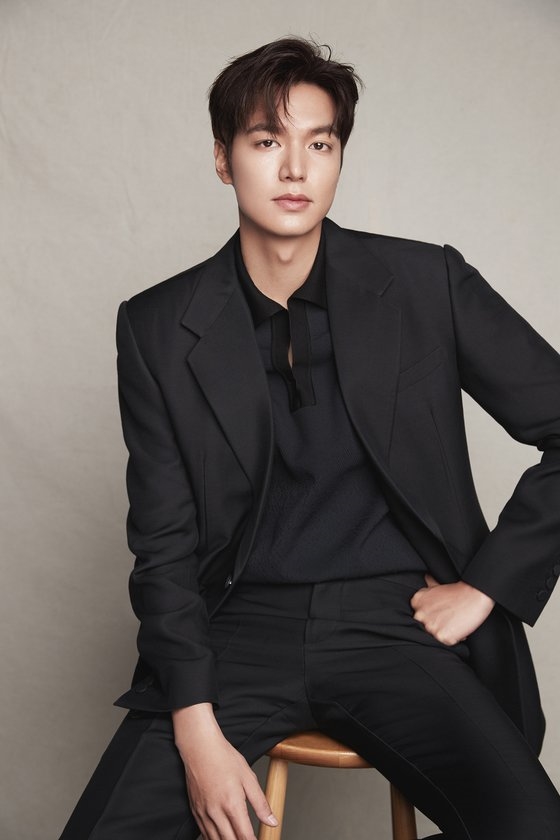 Lee Min Ho quyên góp từ thiện cho trẻ em, Kim Go Eun đóng phim mới
