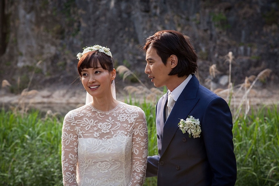 Son Ye Jin và sao nữ Hàn không trọng ngoại hình mà toàn yêu trai đẹp