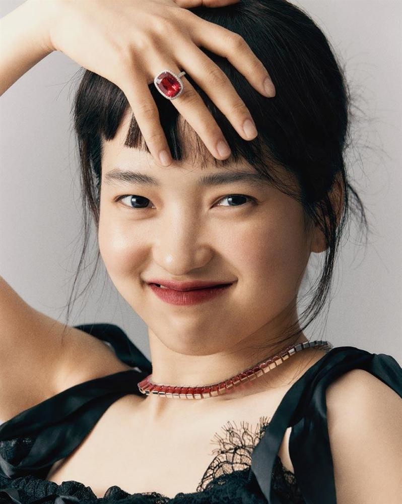 Song Hye Kyo và loạt mỹ nhân Hàn để tóc mái nham nhở mà vẫn khí chất