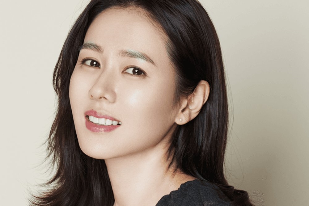Son Ye Jin 'gặp hạn' sau tin hẹn hò, Heechul 'tố' Lee Ji Ah spoil phim