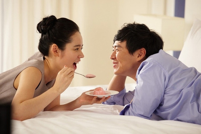 Bin - Jin và những cặp đôi 'phim giả tình thật' được ủng hộ nhất Kbiz