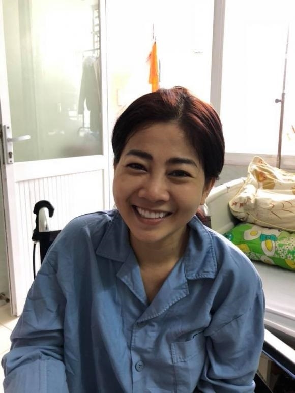 Hình ảnh Mai Phương gầy gò, xanh xao, "thân thế thân cô" sau cuộc tình tan vỡ với ca sĩ Phùng Ngọc Huy phần nào tương đồng với hình những gì nhân vật Vân trải qua trong phim.