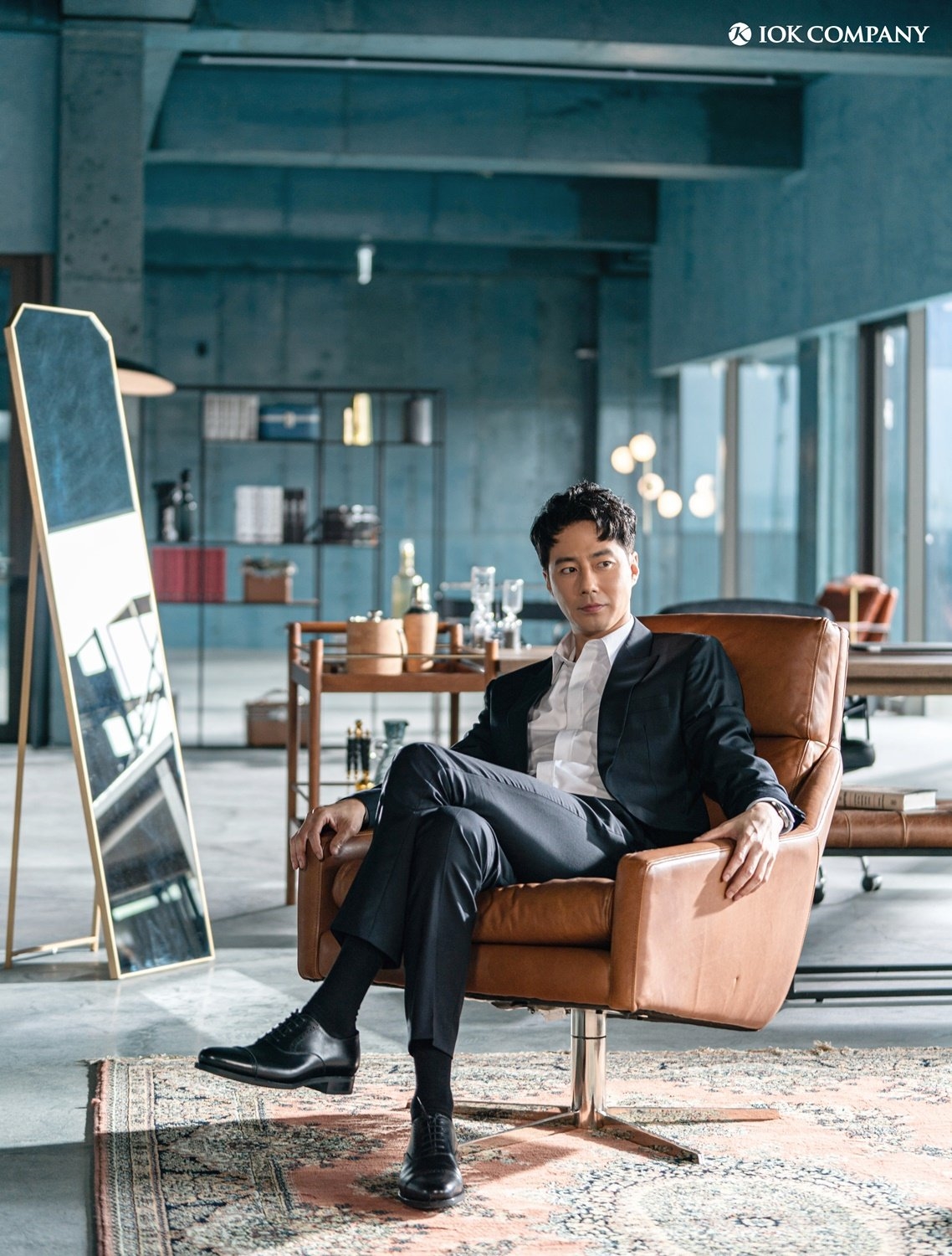 Eugene khoe nhan sắc trẻ trung qua loạt ảnh mới, Jo In Sung tái xuất