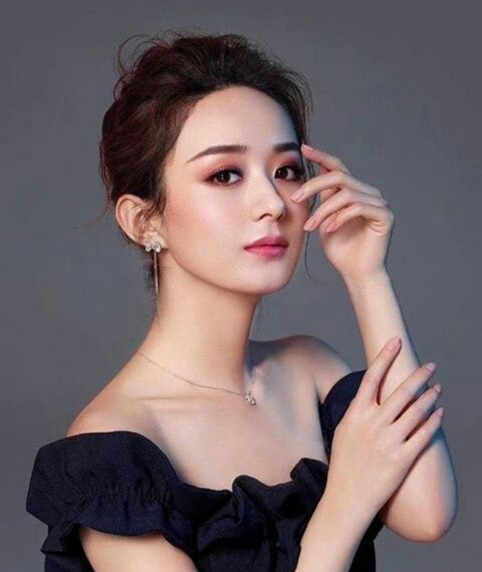 Dương Mịch lép vế Triệu Lộ Tư trong top sao nữ Cbiz được thích ở Thái