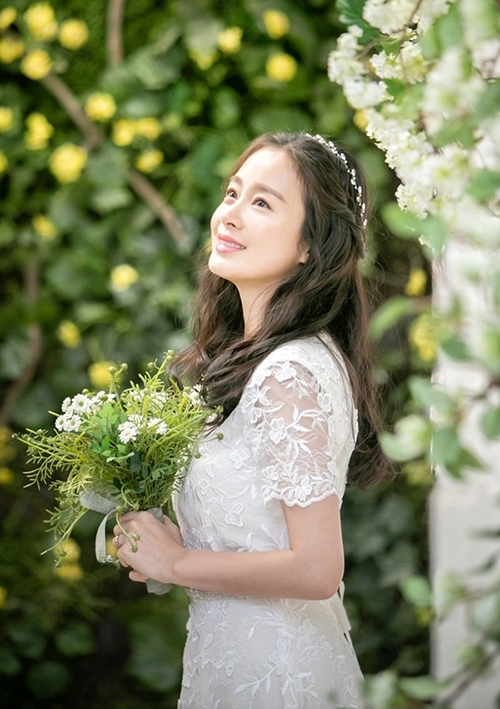 Kim Tae Hee và những cô dâu đẹp nhất trên màn ảnh Hàn năm 2020