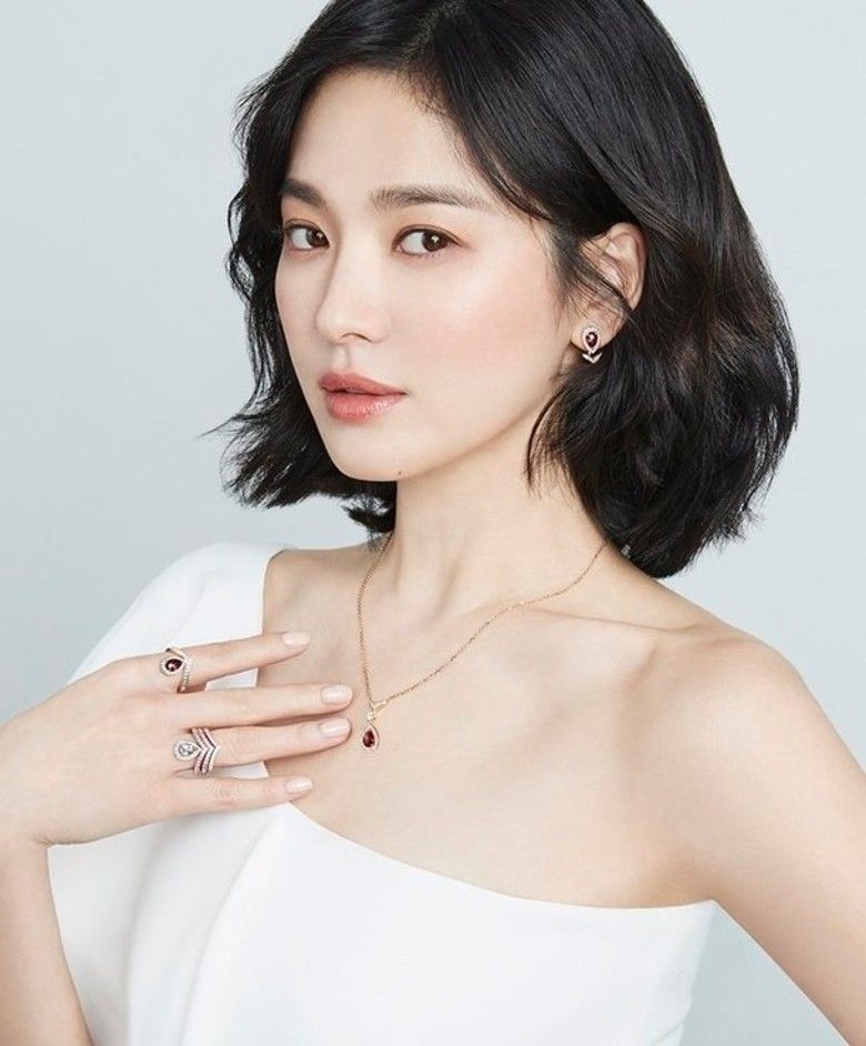 Song Hye Kyo dù được lòng công chúng vẫn không vượt qua Lee Young Ae