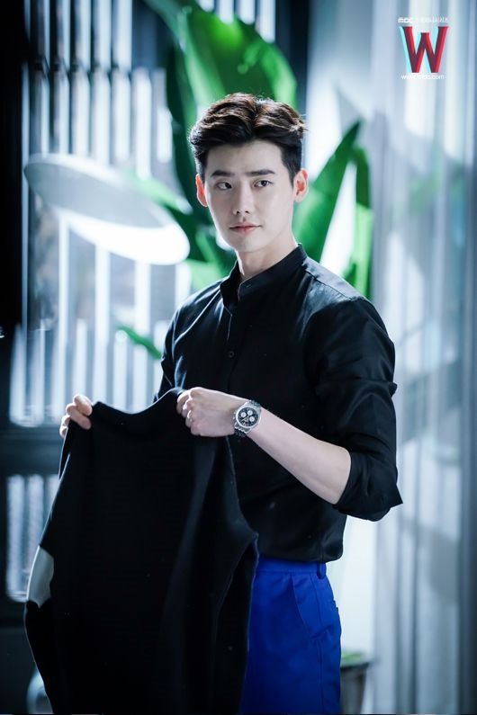 Lee Jong Suk và 5 mỹ nam Hàn có màn lột xác ngoạn mục