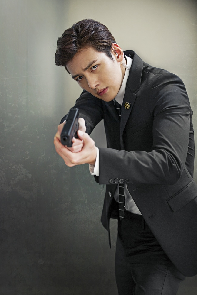 Lee Jong Suk và 5 mỹ nam Hàn có màn lột xác ngoạn mục