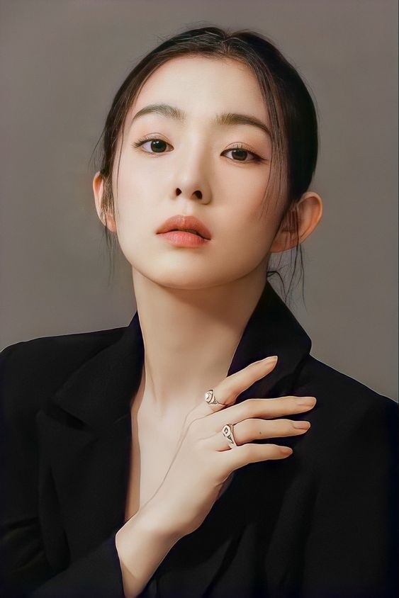 Irene, Kim Go Eun cùng những sao nữ gây bất ngờ khi đã qua tuổi 30
