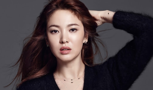 Song Hye Kyo có bờ môi đẹp, còn dàn sao Hàn thì sao?