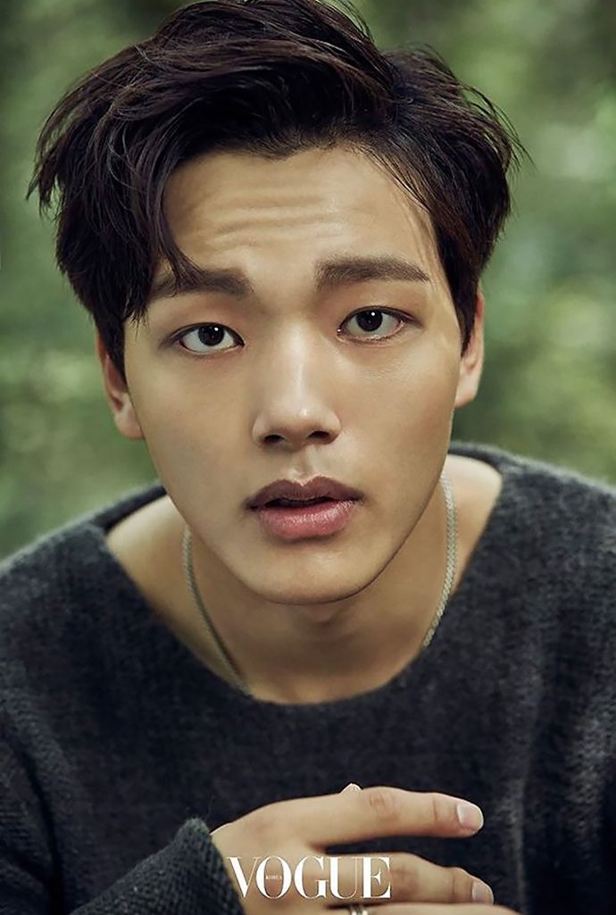 Lee Jong Suk và các mỹ nam Hàn có đôi môi dày gợi cảm nhất