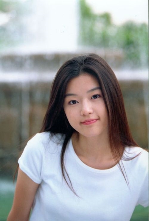 Song Hye Kyo và khoảnh khắc đẹp như tiên tử của mỹ nhân Hàn