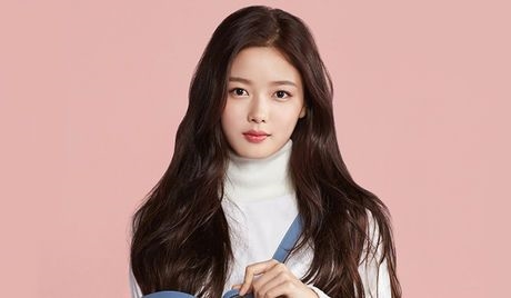 Yoona - Park Shin Hye và sao Hàn bằng tuổi nhưng vẻ ngoài khác biệt