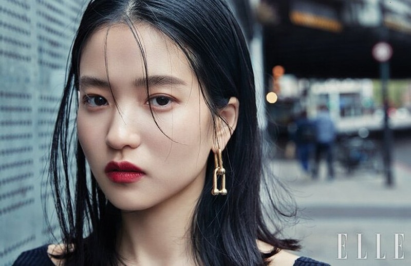Lee Sung Kyung và những 'mỹ nữ khí chất' nhất làng giải trí Hàn
