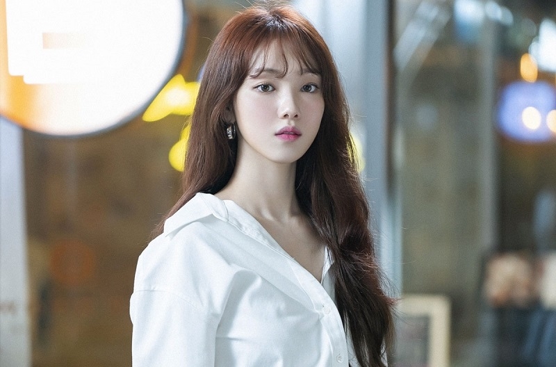 Lee Sung Kyung và những 'mỹ nữ khí chất' nhất làng giải trí Hàn