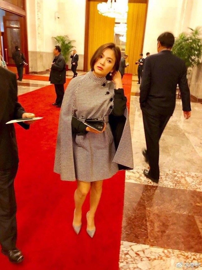 Song Hye Kyo và nhan sắc mỹ nhân Hàn qua ống kính chụp vội