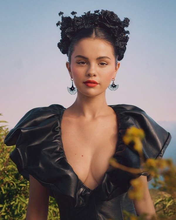 Miley Cyrus, Selena Gomez và dàn sao nhí Disney bây giờ ra sao?