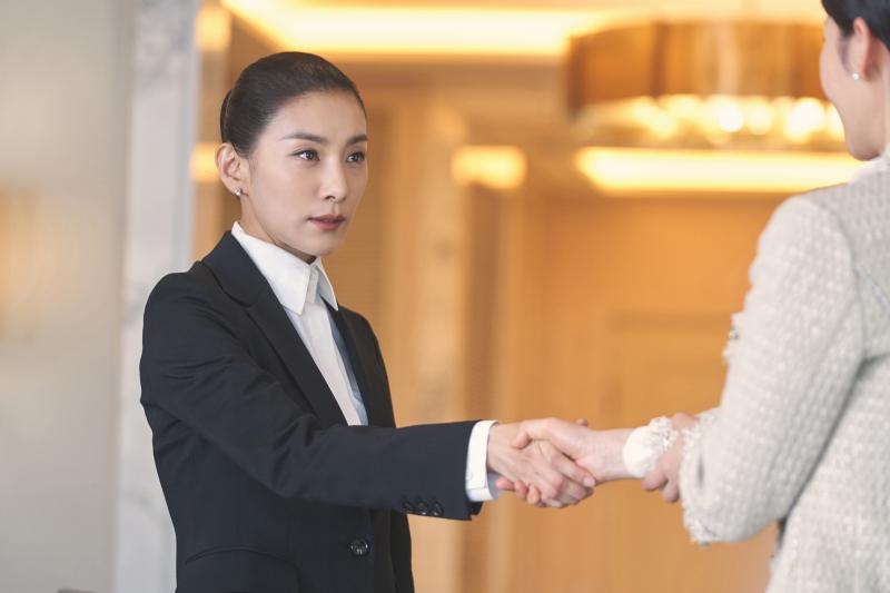 Cheon Seo Jin và những cô giáo ấn tượng nhất màn ảnh xứ Hàn