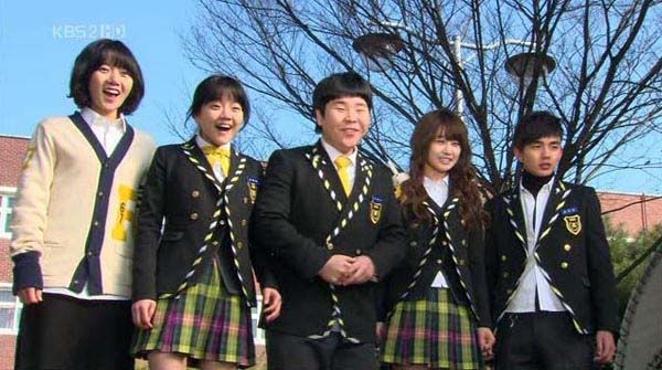 Cheon Seo Jin và những cô giáo ấn tượng nhất màn ảnh xứ Hàn