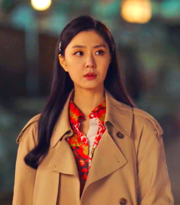 Song Ji Hyo, Seo Ji Hye: Hai quý cô độc thân tài năng của điện ảnh Hàn