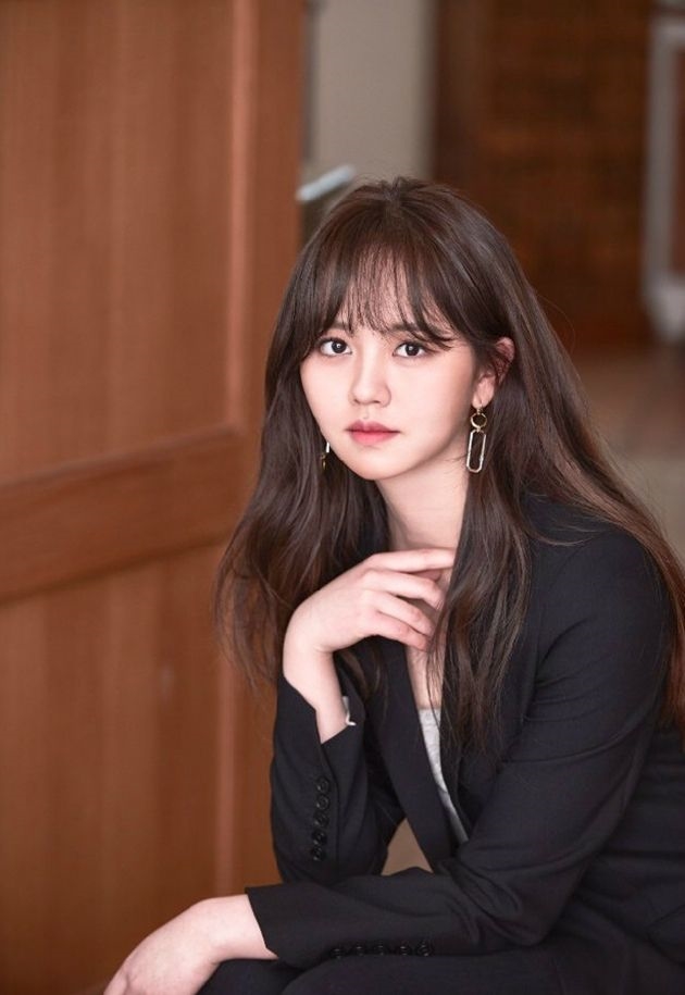 Kim So Hyun rời công ty quản lý cũ sau 3 năm hợp tác