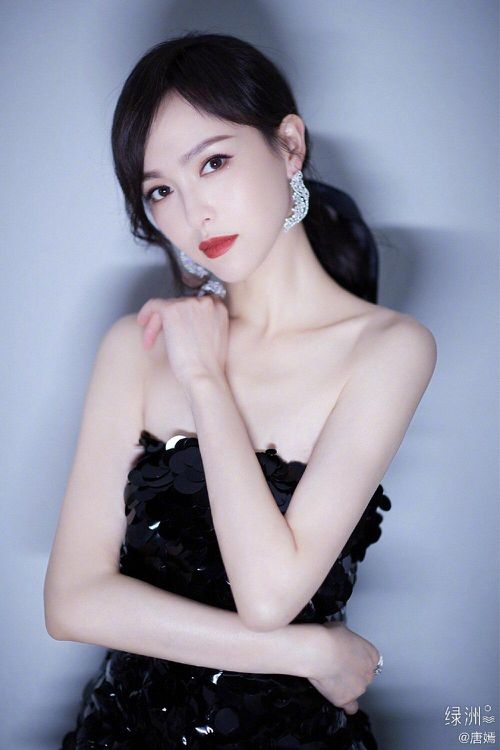 AngelaBaby và sao nữ sinh sau 1985 gây tranh cãi về xếp hạng diễn xuất