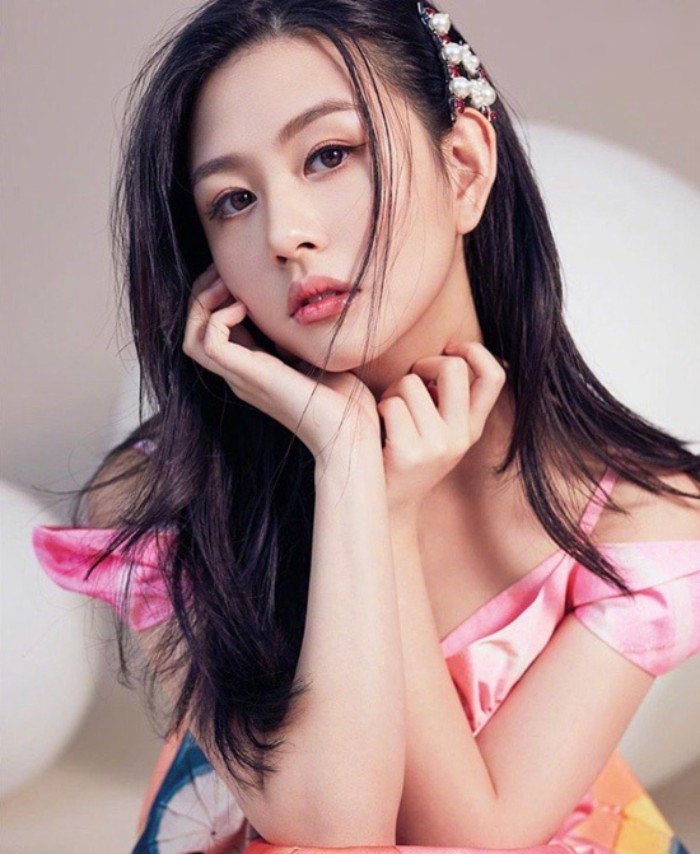 Con gái Chân Tử Đan và dàn ái nữ của minh tinh Hoa ngữ so kè nhan sắc