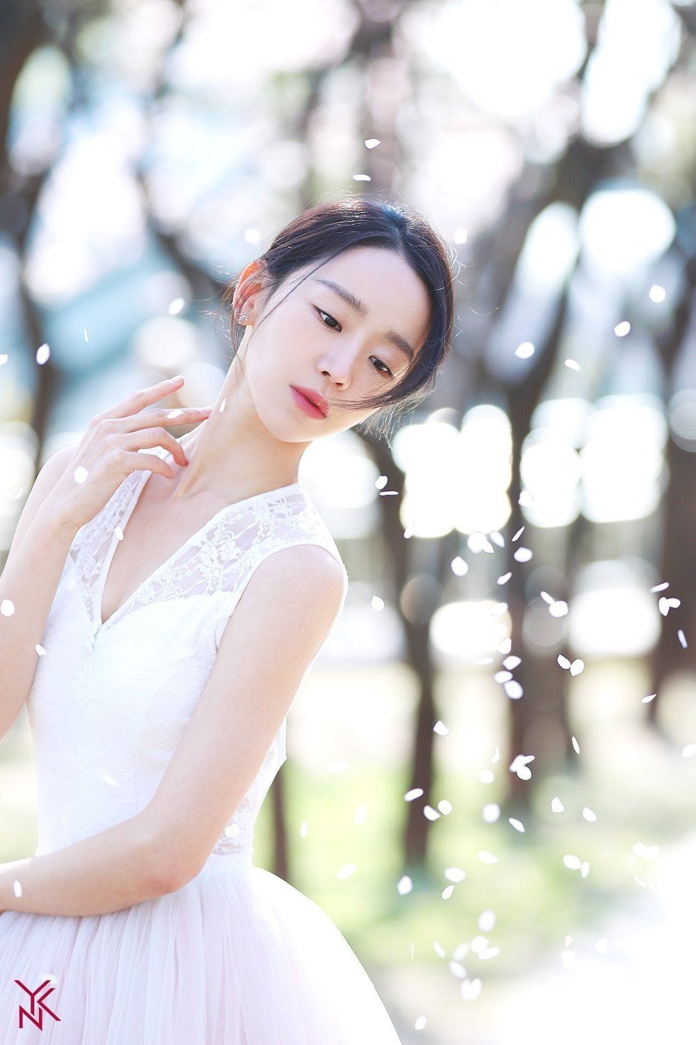 Song Hye Kyo và khoảnh khắc cực đẹp của mỹ nhân Hàn dưới trời tuyết 