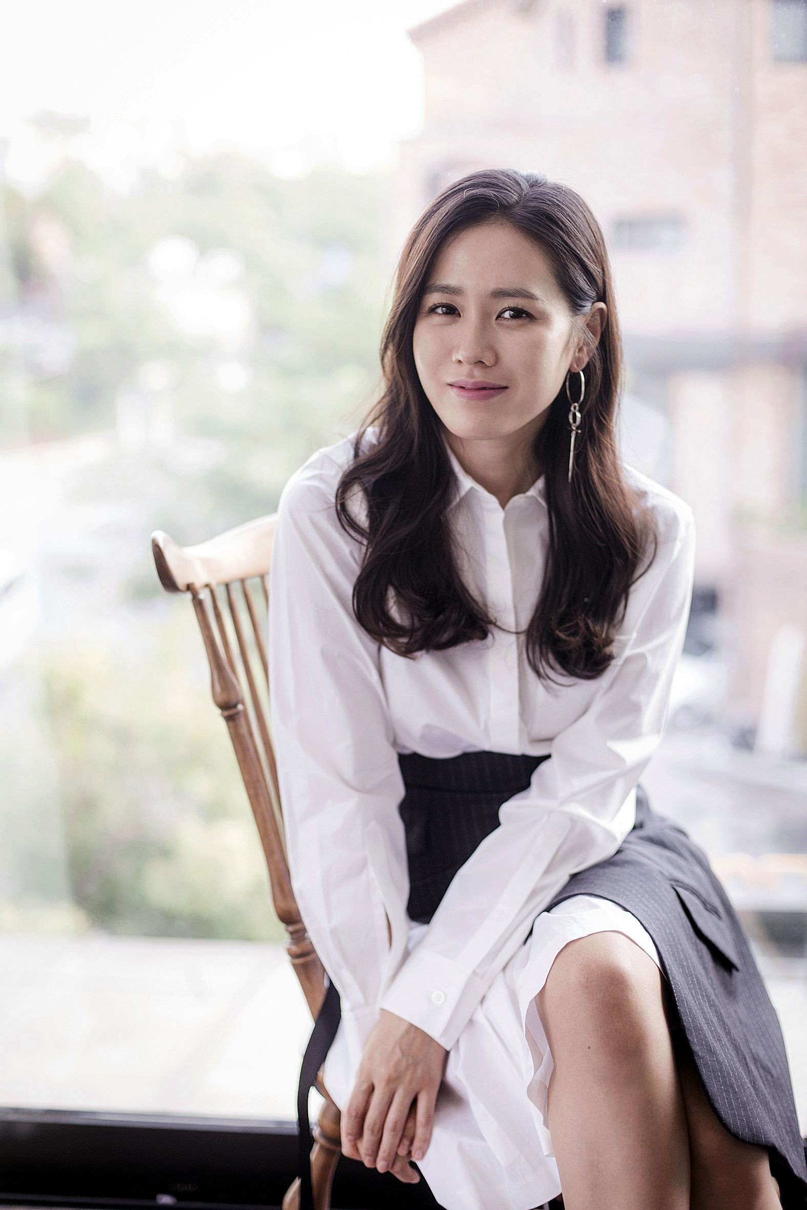 Son Ye Jin khoe khéo người yêu bên quà sinh nhật từ người hâm mộ