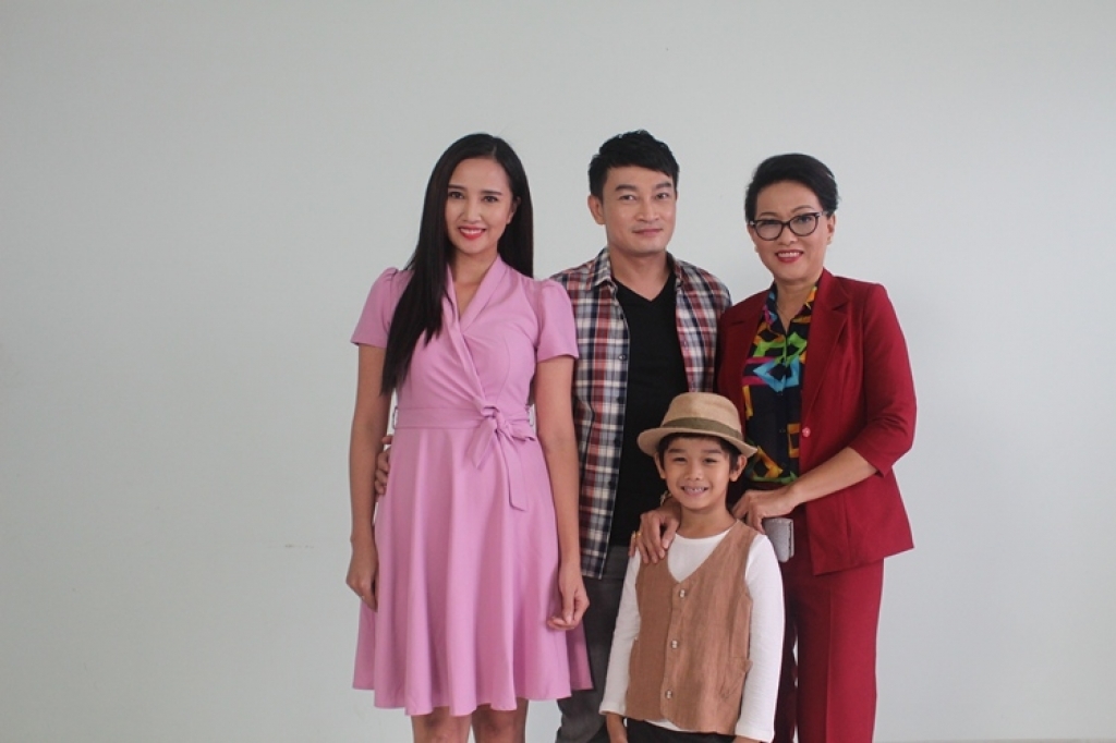 Trương Ngọc Ánh và dàn sao Đồng Tiền Xương Máu sau 22 năm lên sóng