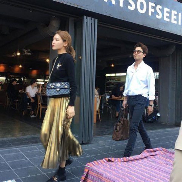 Hyun Bin - Son Ye Jin lọt top những cặp đôi có khả năng cưới năm 2021