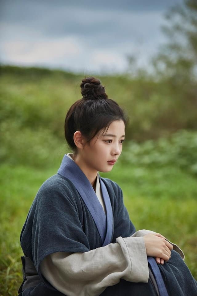 Shin Hye Sun và những màn giả trai đáng nhớ trong phim cổ trang Hàn 