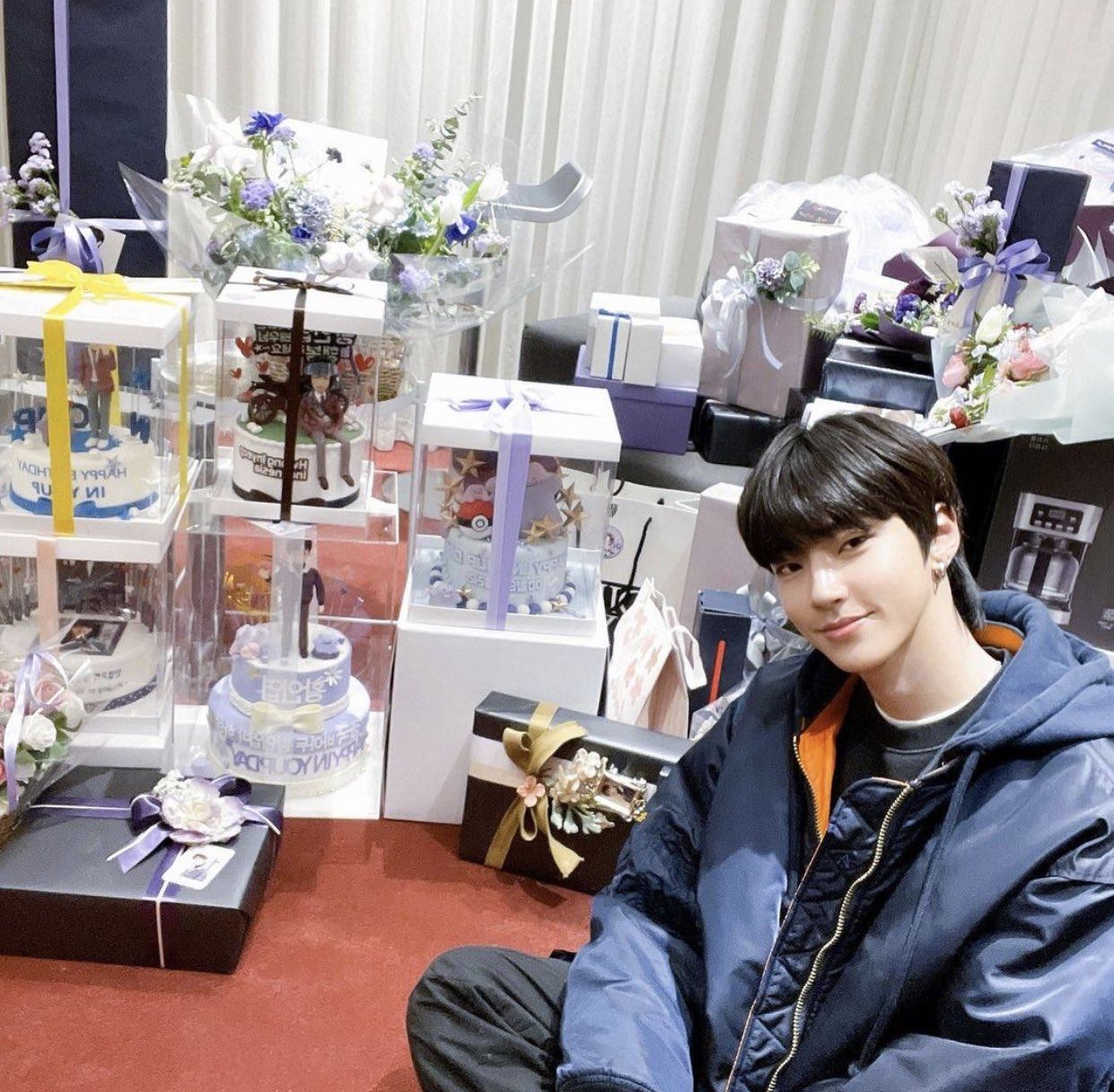 Lee Jong Suk đóng phim; Cha Eun Woo cuối cùng cũng bùng nổ diễn xuất?