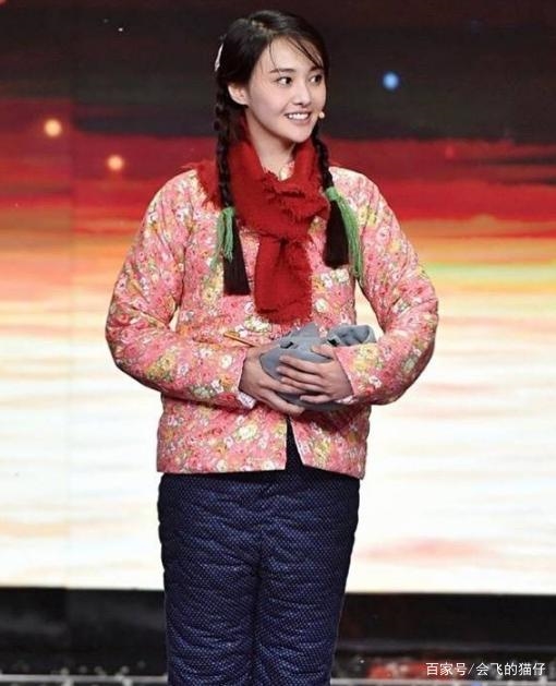 Trương Hinh Dư và dàn sao Hoa ngữ diện style 'chăn con công'