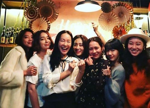 Song Hye Kyo và loạt sao Hàn sở hữu hội bạn thân cực phẩm