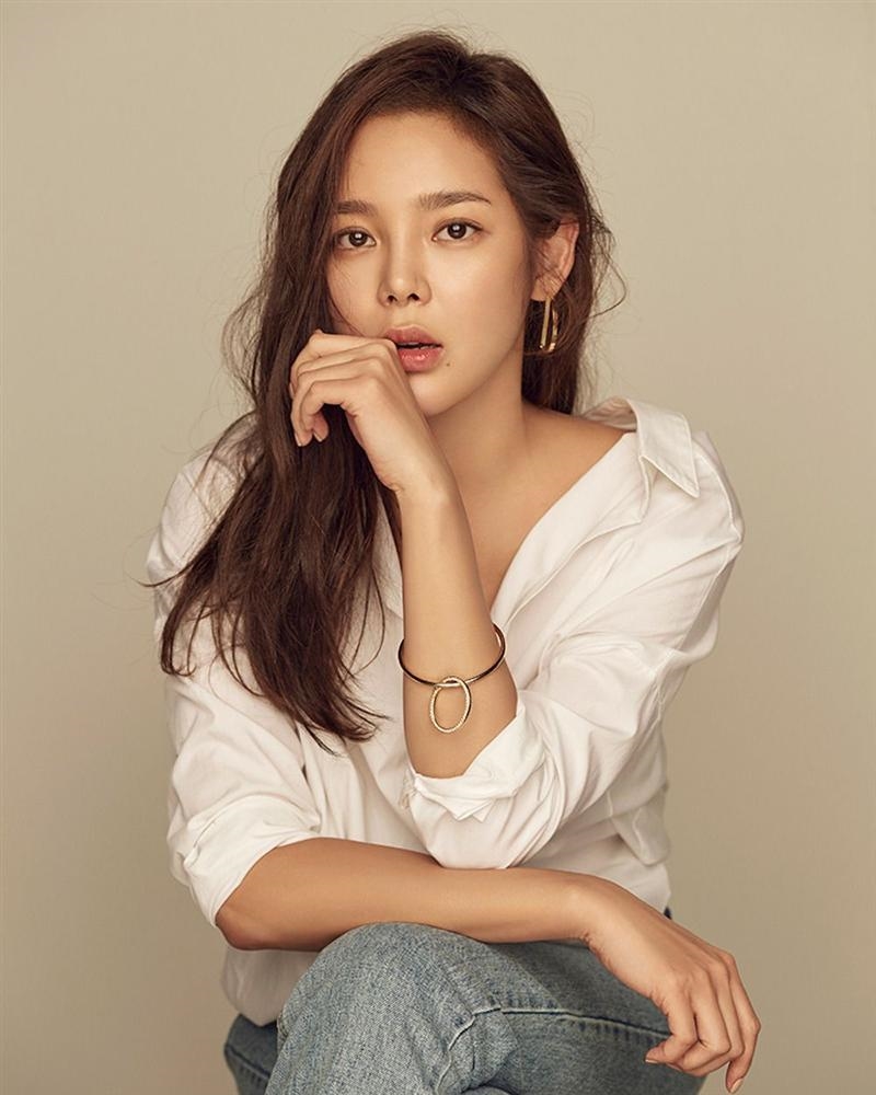 Mẹ Jang Geun Suk bị phạt; cựu hoa hậu Hàn gây tai nạn