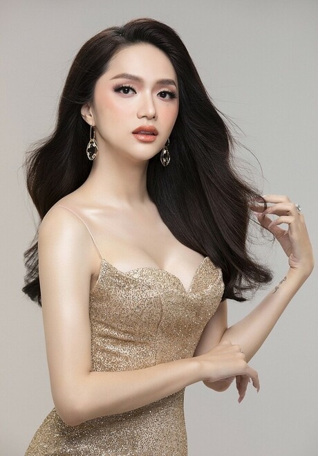 Ngọc Trinh, Lý Nhã Kỳ và sao Việt tiết lộ độ giàu có qua 1 câu nói