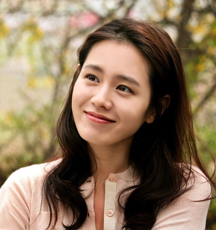 Song Hye Kyo và loạt mỹ nhân tuyệt sắc Kbiz là đồng hương