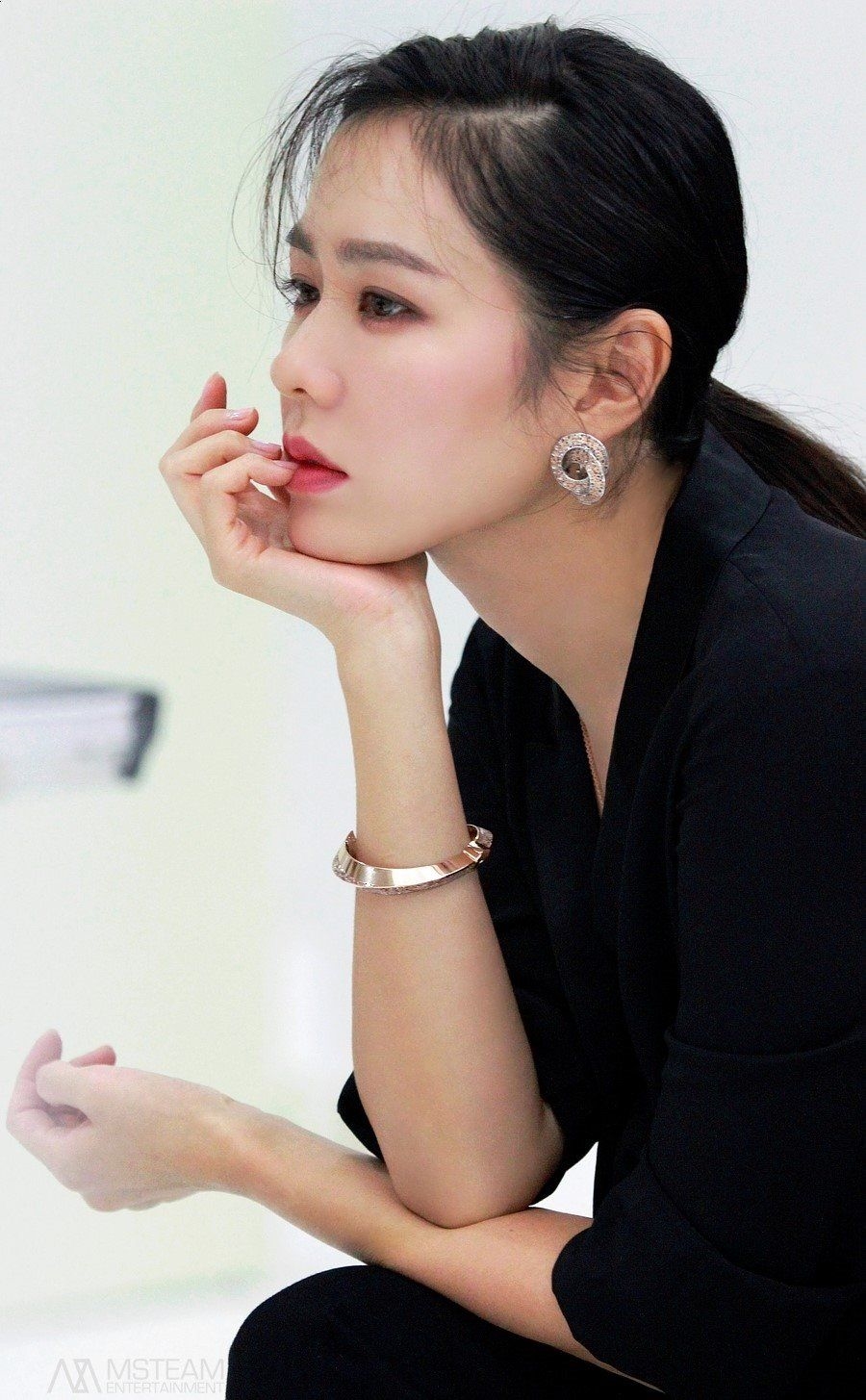 Song Hye Kyo và loạt mỹ nhân tuyệt sắc Kbiz là đồng hương