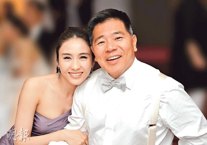 Lê Tư chia sẻ bí kíp giữ lửa hôn nhân với chồng tàn tật