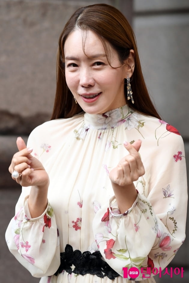 Yoon Eun Hye và mỹ nữ Hàn nghiện sửa sang nhan sắc