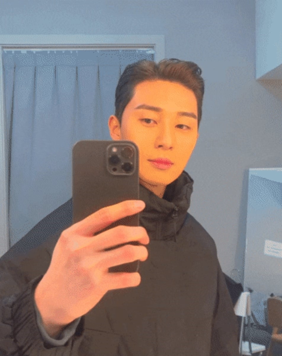 Park Min Young và Park Seo Joon lại lộ bằng chứng hẹn hò mới