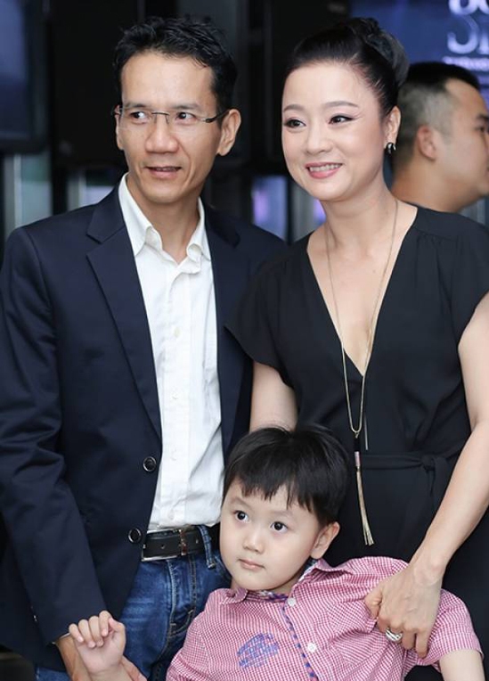 Thúy Hạnh và dàn mỹ nhân Việt lấy chồng 'nghèo' vẫn hạnh phúc