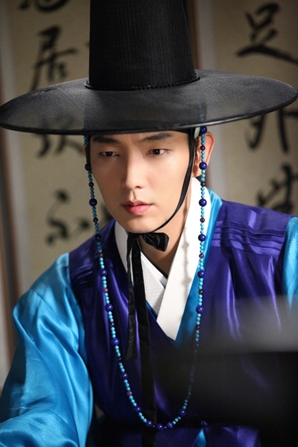 Kim Soo Hyun và những nam thần được mệnh danh là 'hoàng tử cổ trang'