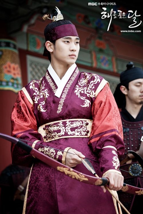 Kim Soo Hyun và những nam thần được mệnh danh là 'hoàng tử cổ trang'