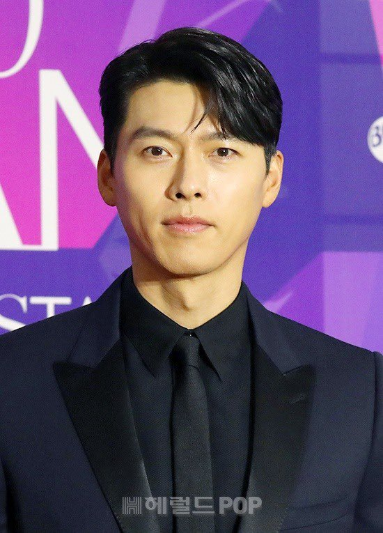 Hyun Bin xuất sắc nhận Daesang ở APAN Star Awards 2020
