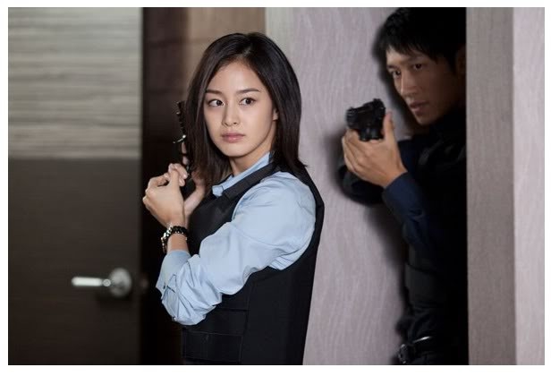 Song Hye Kyo - Kim Tae Hee: 2 nữ thần không thể tiến sang màn ảnh rộng
