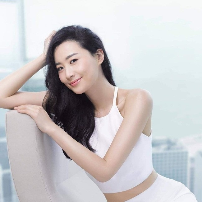 Trương Bá Chi và dàn sao Cbiz phải lao đao vì bị “đóng băng” ngầm