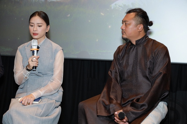 Đạo diễn Nhật Linh giải thích về áo Trạng Tí không có ảnh bản đồ
