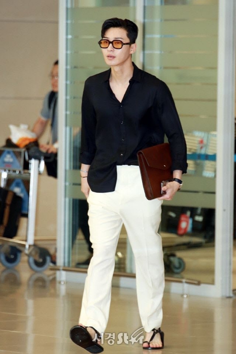 Hyun Bin, Song Jong Ki có gu thời trang sân bay trái ngược